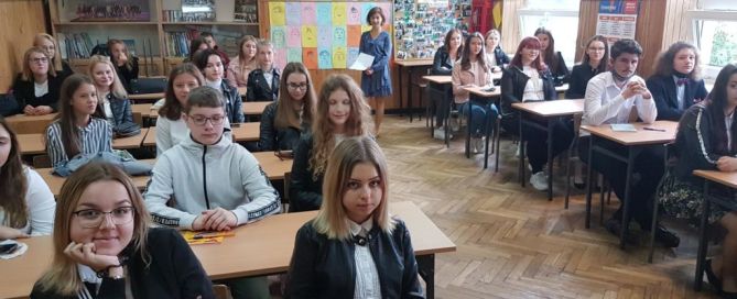 Na zdjęciu: Klasa 1d z wychowawcą, mgr Martą Głowacką